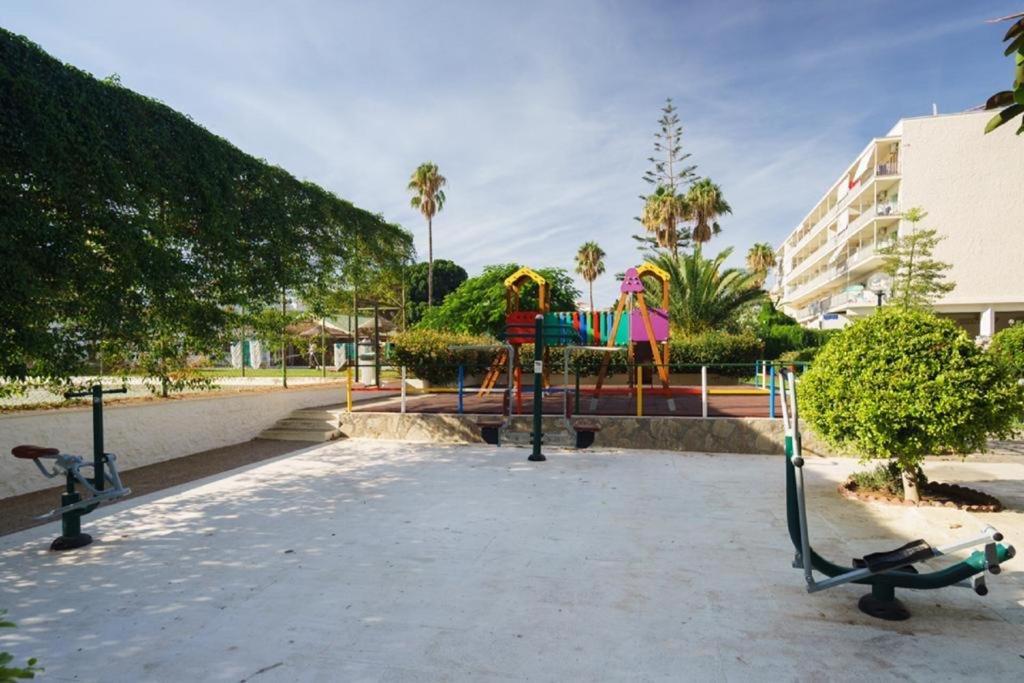 Apartment Armenka Carihuela Park Torremolinos Luaran gambar