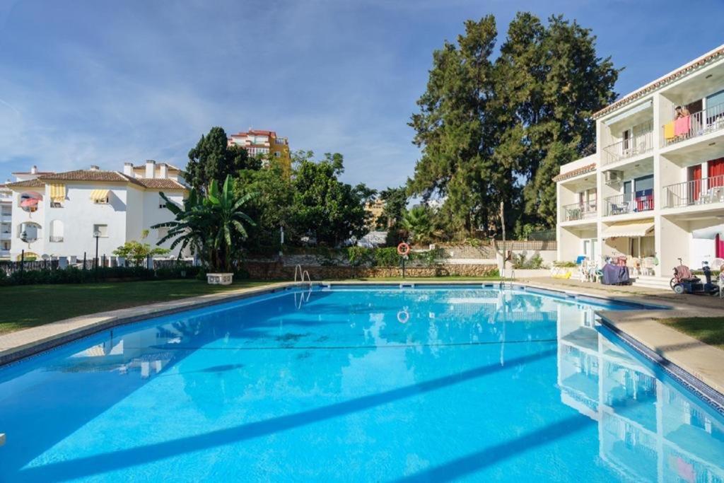 Apartment Armenka Carihuela Park Torremolinos Luaran gambar